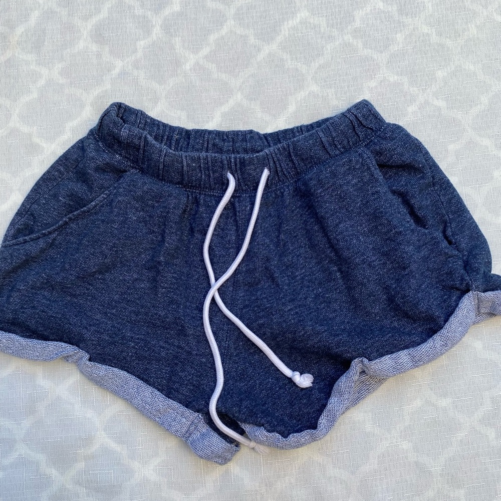 H&M “BOYFRIEND FIT” SHORTS